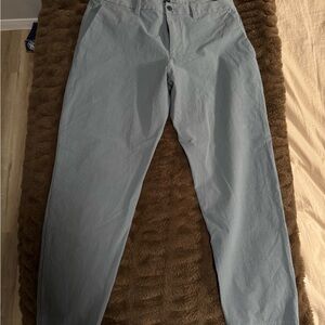 Lululemon Athletica Men's Light Gray Chinos